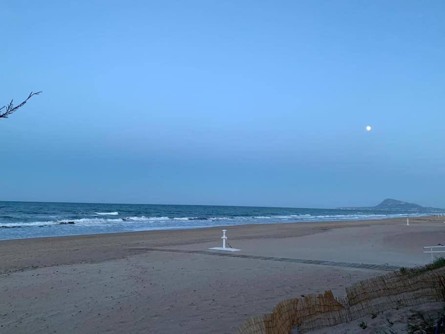 Apartamento Junto Al Mar أوليفا المظهر الخارجي الصورة